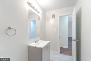 14421 Saguaro Pl, Centreville, VA 20121 - Photo 19