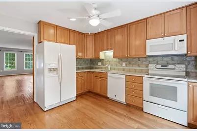 6924 McLean Park Manor Court, McLean, VA 22101 - Photo 3