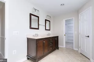 12856 Fantasia Dr, Herndon, VA 20170 - Photo 17