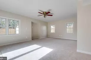 12856 Fantasia Dr, Herndon, VA 20170 - Photo 9