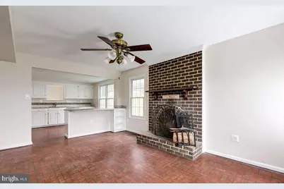12856 Fantasia Drive, Herndon, VA 20170 - Photo 5