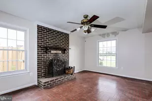 12856 Fantasia Dr, Herndon, VA 20170 - Photo 3