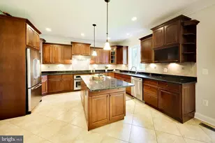 6639 Locust Way, Annandale, VA 22003 - Photo 13