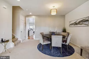 3028 Rittenhouse Cir, Fairfax, VA 22031 - Photo 7