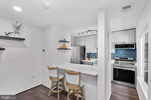 11082 Saffold Way, Reston, VA 20190 - Photo 13