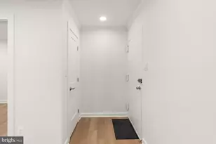 8004 Chanute Pl, Falls Church, VA 22042 - Photo 13