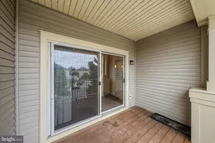 11326 Westbrook Ln, Fairfax, VA 22030 - Photo 9