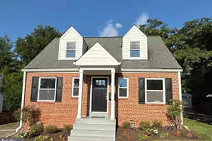 2834 Summerfield Rd, Falls Church, VA 22042 - Photo 1