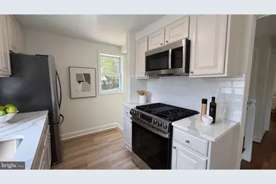 2834 Summerfield Road, Falls Church, VA 22042 - Photo 3