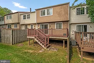 8025 Tyson Oaks Cir, Vienna, VA 22182 - Photo 35