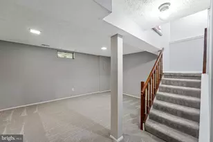 8025 Tyson Oaks Cir, Vienna, VA 22182 - Photo 25