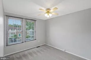 8025 Tyson Oaks Cir, Vienna, VA 22182 - Photo 11