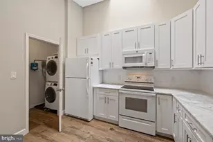 7507 Ashby Ln, Alexandria, VA 22315 - Photo 9