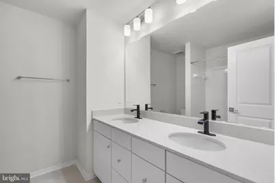 2604 Loganberry Drive, Herndon, VA 20171 - Photo 27