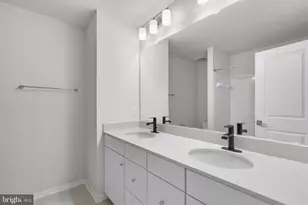 2604 Loganberry Dr, Herndon, VA 20171 - Photo 27