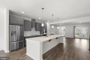 2604 Loganberry Dr, Herndon, VA 20171 - Photo 9