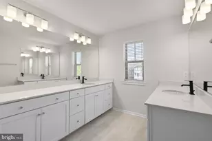 2604 Loganberry Dr, Herndon, VA 20171 - Photo 19