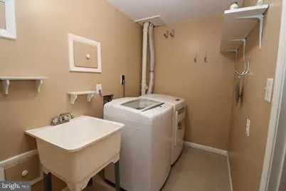 7435 Digby Green, Alexandria, VA 22315 - Photo 13