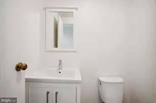 11571 Shadbush Ct, Reston, VA 20191 - Photo 5