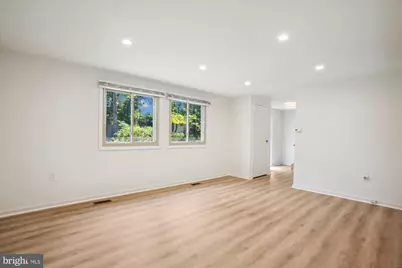 11571 Shadbush Court, Reston, VA 20191 - Photo 7