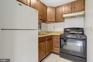 6137 Leesburg Pike, Falls Church, VA 22041 - Photo 11