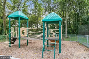 6137 Leesburg Pike, Falls Church, VA 22041 - Photo 33