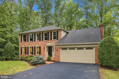 9900 Shady Cove Drive, Fairfax Station, VA 22039 - Photo 7