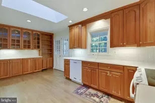 2025 Post Rd, Vienna, VA 22181 - Photo 11