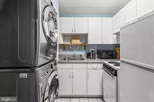 6154 Wellington Commons Dr, Alexandria, VA 22310 - Photo 23