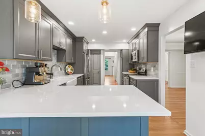 6154 Wellington Commons Drive, Alexandria, VA 22310 - Photo 5