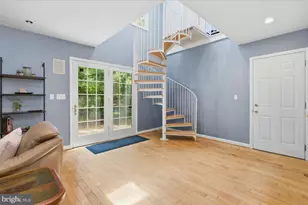5803 Hall St, Burke, VA 22015 - Photo 13