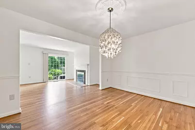 7384 Hallcrest Drive, McLean, VA 22102 - Photo 9