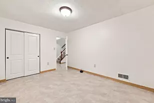 7384 Hallcrest Dr, McLean, VA 22102 - Photo 35
