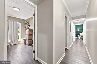 8602 Village Dr, Alexandria, VA 22309 - Photo 15