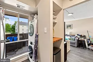 8602 Village Square Dr, Alexandria, VA 22309 - Photo 7