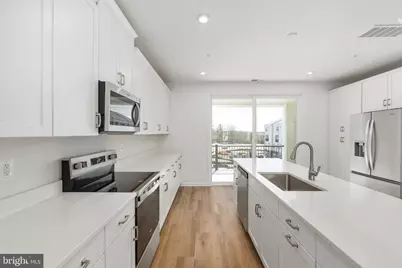 13708 Aviation Place, Herndon, VA 20171 - Photo 11