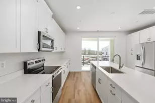 13708 Aviation Pl, Herndon, VA 20171 - Photo 11