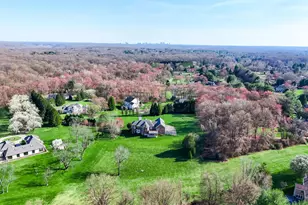 9722 Arnon Chapel Rd, Great Falls, VA 22066 - Photo 11