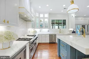 9722 Arnon Chapel Rd, Great Falls, VA 22066 - Photo 59