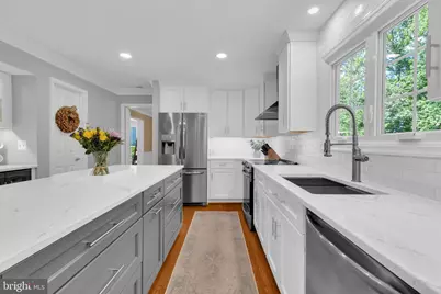 8101 Jeffrey Court, Fairfax Station, VA 22039 - Photo 17