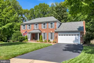 8101 Jeffrey Ct, Fairfax Station, VA 22039 - Photo 7