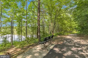 8101 Jeffrey Ct, Fairfax Station, VA 22039 - Photo 43