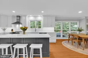 8101 Jeffrey Ct, Fairfax Station, VA 22039 - Photo 13