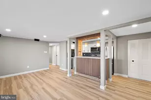 8385 Brockham Dr, Alexandria, VA 22309 - Photo 9