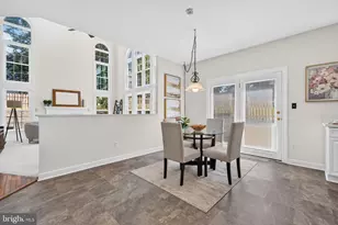 2565 Holly Manor Dr, Falls Church, VA 22043 - Photo 13