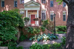 2026 Mayfair McLean Ct, Falls Church, VA 22043 - Photo 3