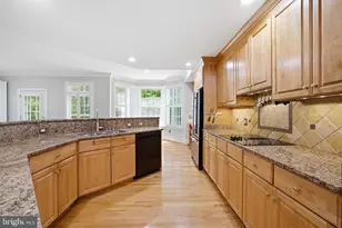 2026 Mayfair McLean Ct, Falls Church, VA 22043 - Photo 29