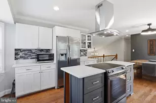 7685 Green Garland Dr, Springfield, VA 22153 - Photo 9