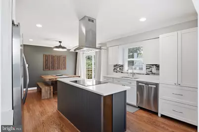 7685 Green Garland Drive, Springfield, VA 22153 - Photo 5
