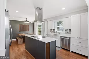 7685 Green Garland Dr, Springfield, VA 22153 - Photo 5